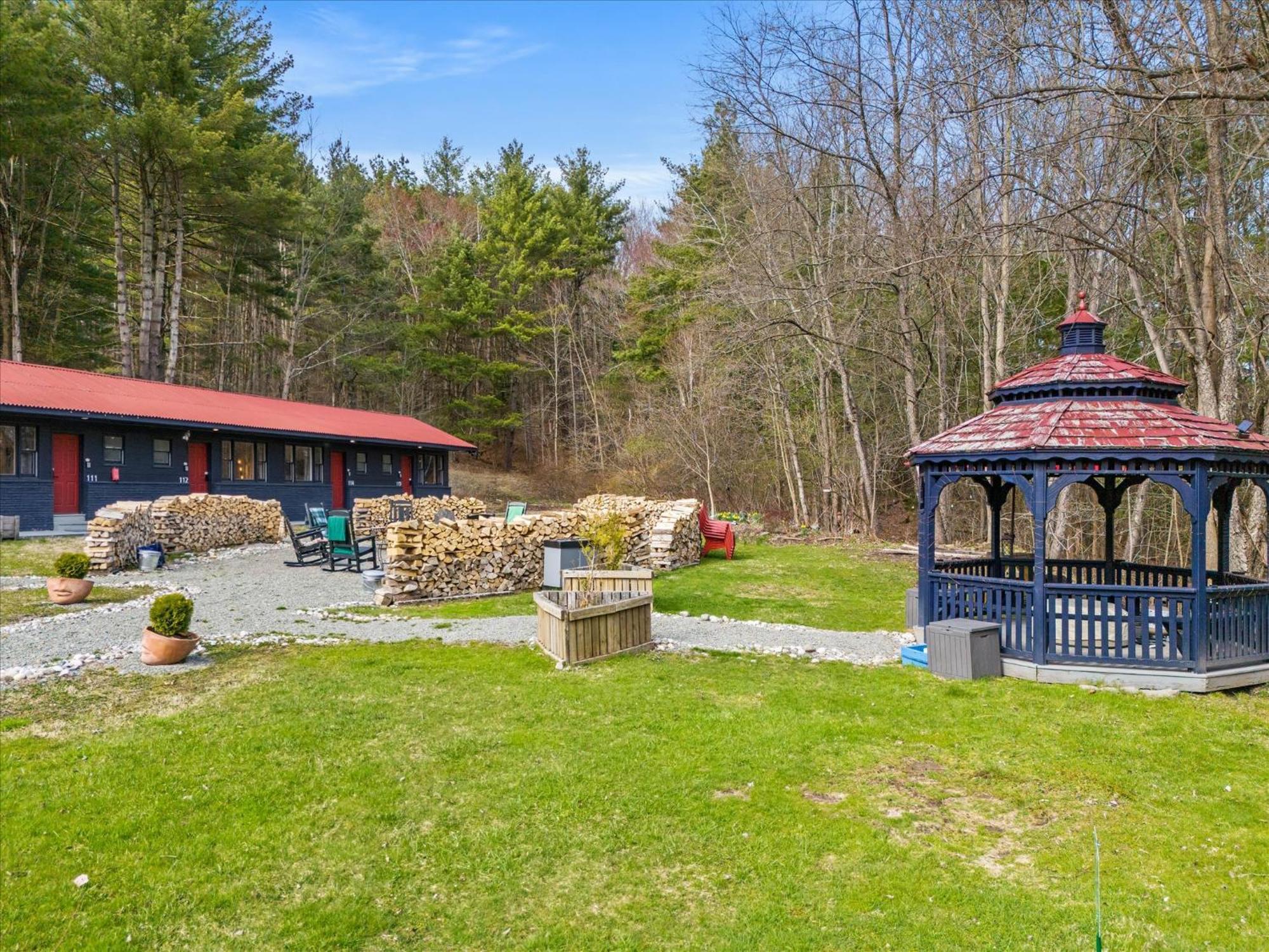 Green Acres Retreat Hancock Εξωτερικό φωτογραφία